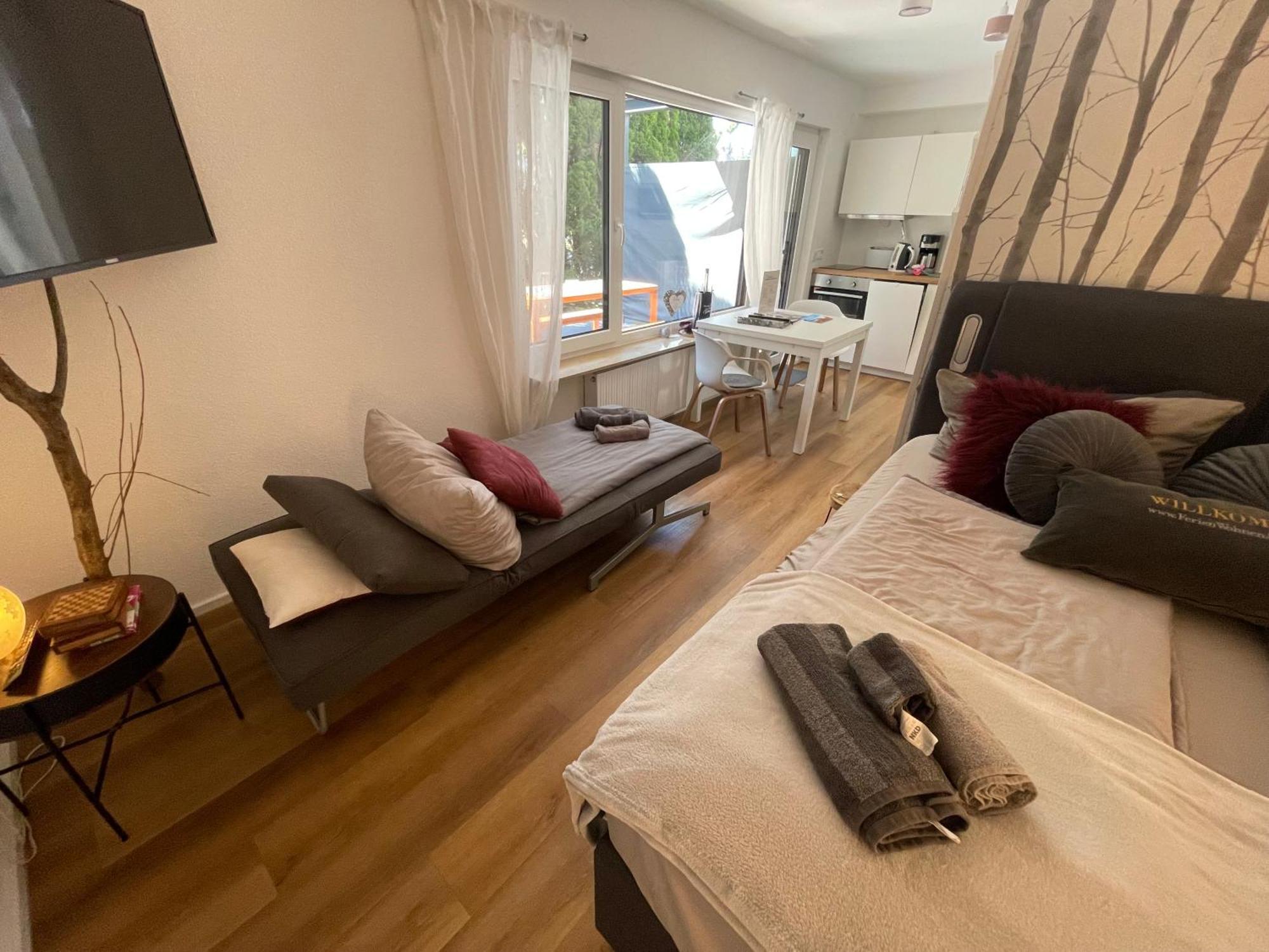 Rosmarin - Kuschelige Fewo - Romantik & Entspannung Im Whirlpool Auf Privater Terrasse, Ruhe & Hund Willkommen - By Ferienwohnenamsee - Uberlingen Exterior foto